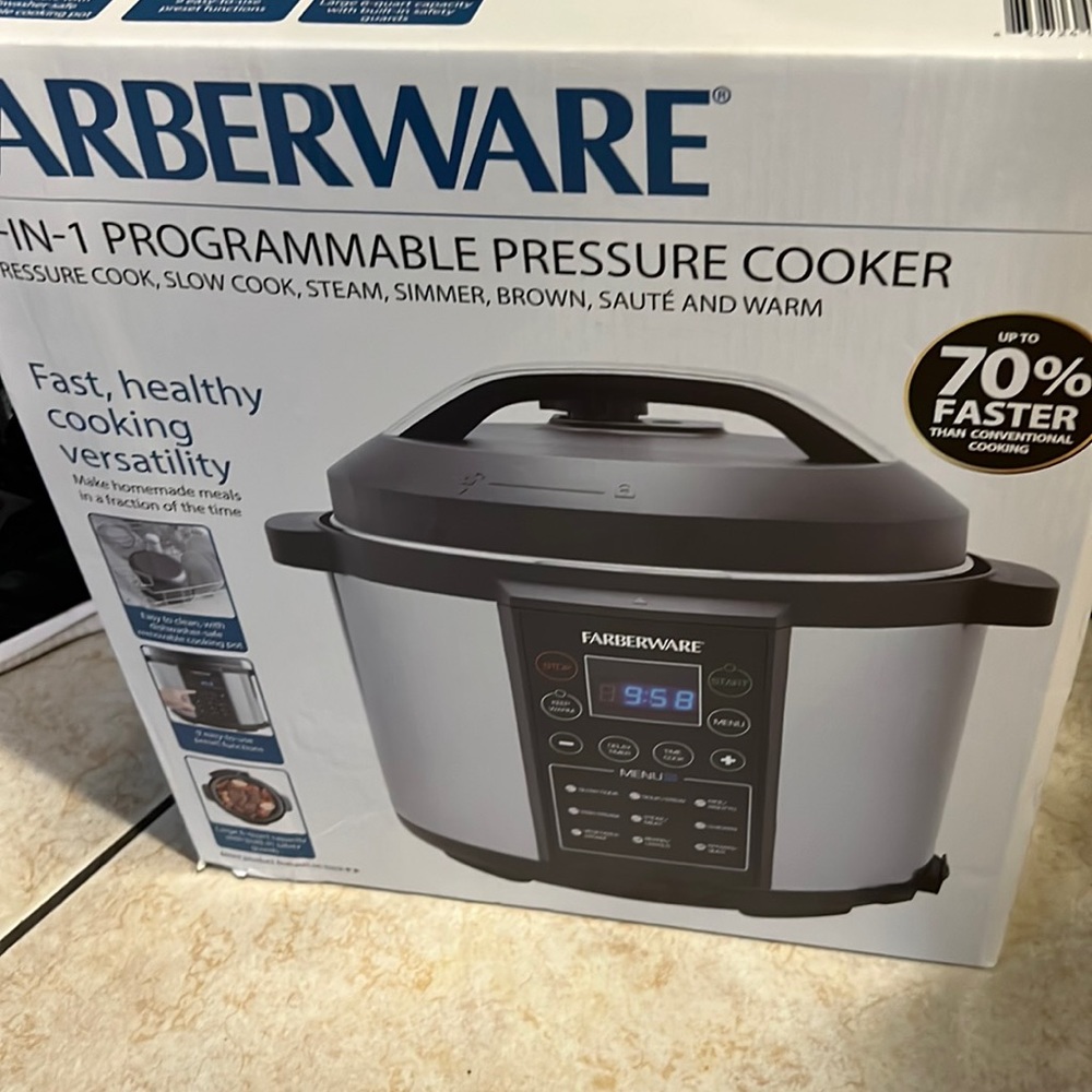 FABERWARE 7-in-1 PROGRAMMABLE PRESSURE COOKER BRAND NEW IN BOX